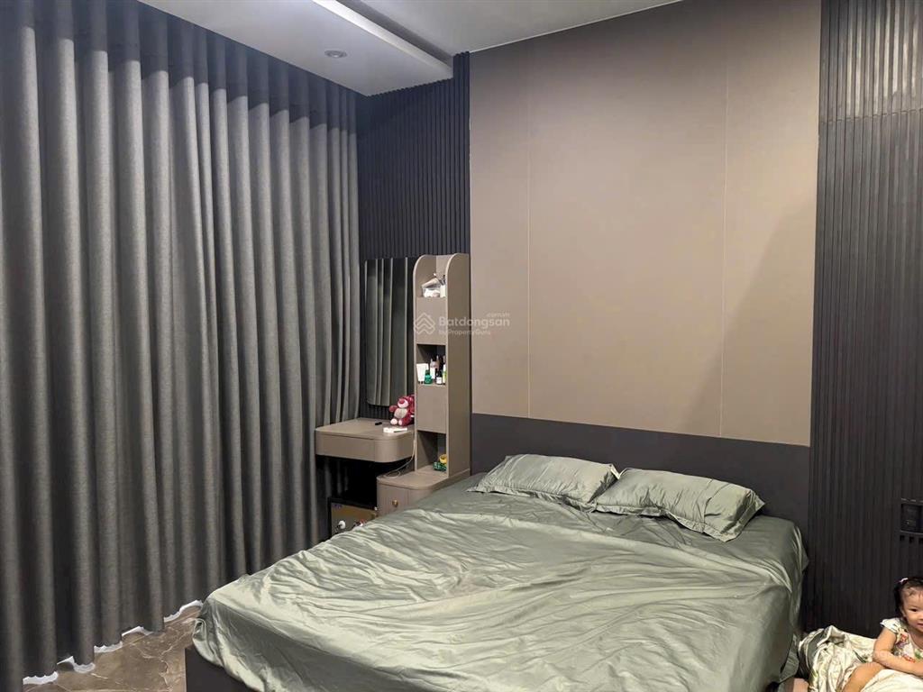 Bán nhà 2 tầng 1 tum đường bùi xương trạch  khuê trung  cẩm lệ