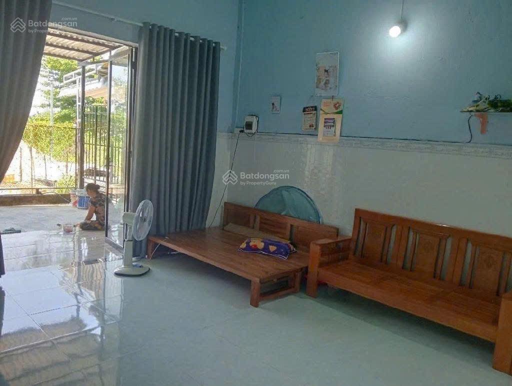 Bán nhà cấp 4 kiên cố kiệt 3m ô tô đi kiệt trần ngọc sương  hoà thọ đông  cẩm lệ