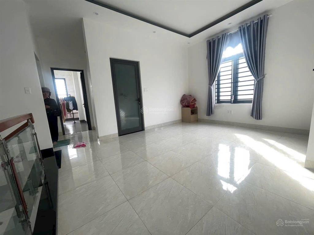 Bán nhà kiểu biệt thự 2 mê kiên cố nhà 2 mặt tiền thoáng mát kiệt ô tô 7m dương sơn  hoà xuân