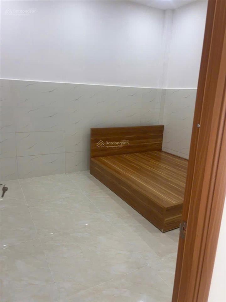 Bán nhà 2 tầng thôn đông hoà hoà xuân , vị trí gần quốc lộ 1a, gần chợ, gần trường