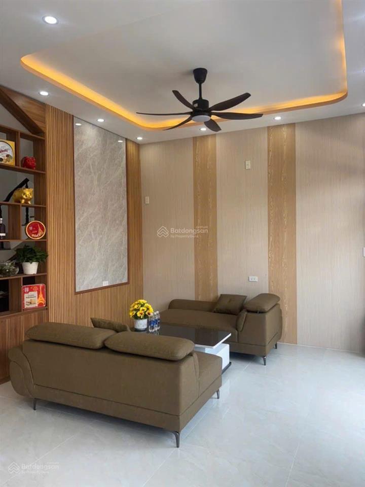 Bán nhà 2 tầng thôn đông hoà hoà xuân , vị trí gần quốc lộ 1a, gần chợ, gần trường