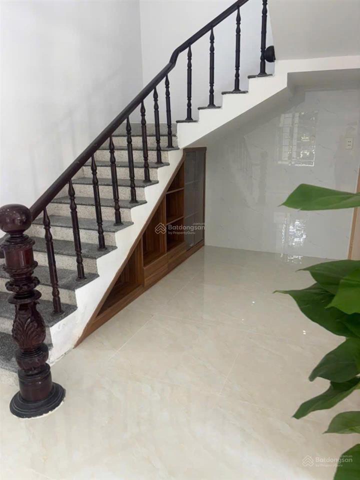 Bán nhà 2 tầng thôn đông hoà hoà xuân , vị trí gần quốc lộ 1a, gần chợ, gần trường