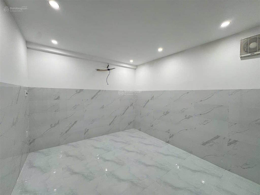 Bán nhà gác đúc kiên cố vô ở liền thôn đông hoà hoà xuân gần chợ hoà châu gần trường