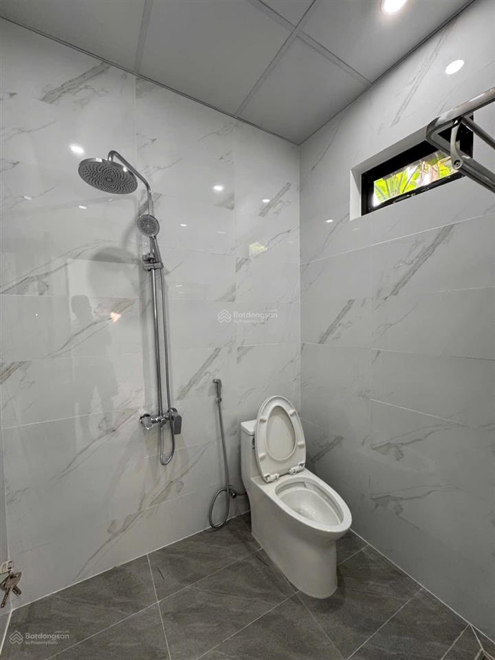 Bán nhà gác đúc kiên cố vô ở liền thôn đông hoà hoà xuân gần chợ hoà châu gần trường