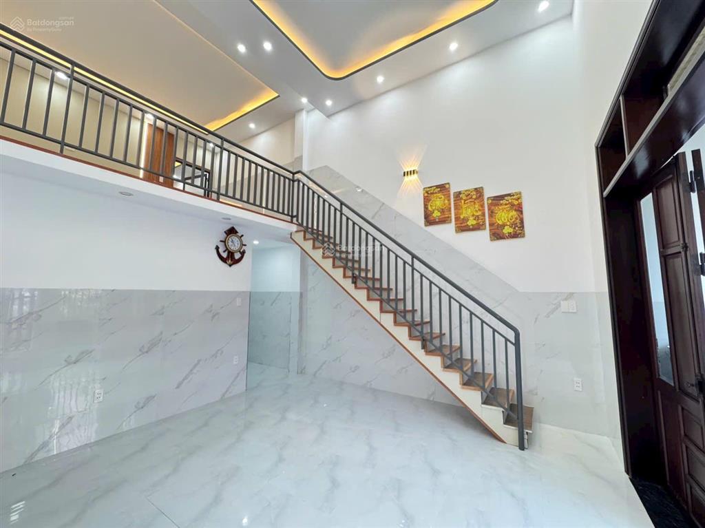 Bán nhà gác đúc kiên cố vô ở liền thôn đông hoà hoà xuân gần chợ hoà châu gần trường