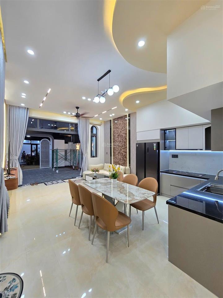 Bán nhà 2 tầng 2 mê kiên cố full nội thất thôn giáng đông hoà xuân vô ở liền, nhà xây chắc chắn