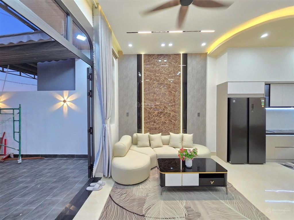Bán nhà 2 tầng 2 mê kiên cố full nội thất thôn giáng đông hoà xuân vô ở liền, nhà xây chắc chắn
