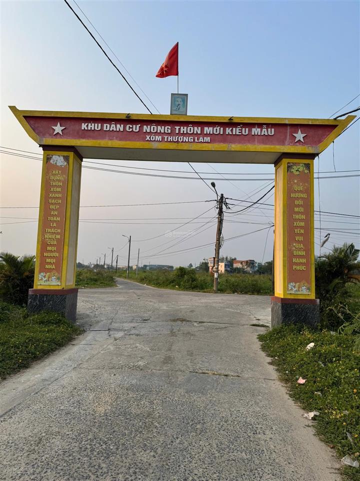 Bán đất bê tông 6m trục thông quang châu  vị trí gần trường tiểu học, gần chợ, dân cư đông đúc