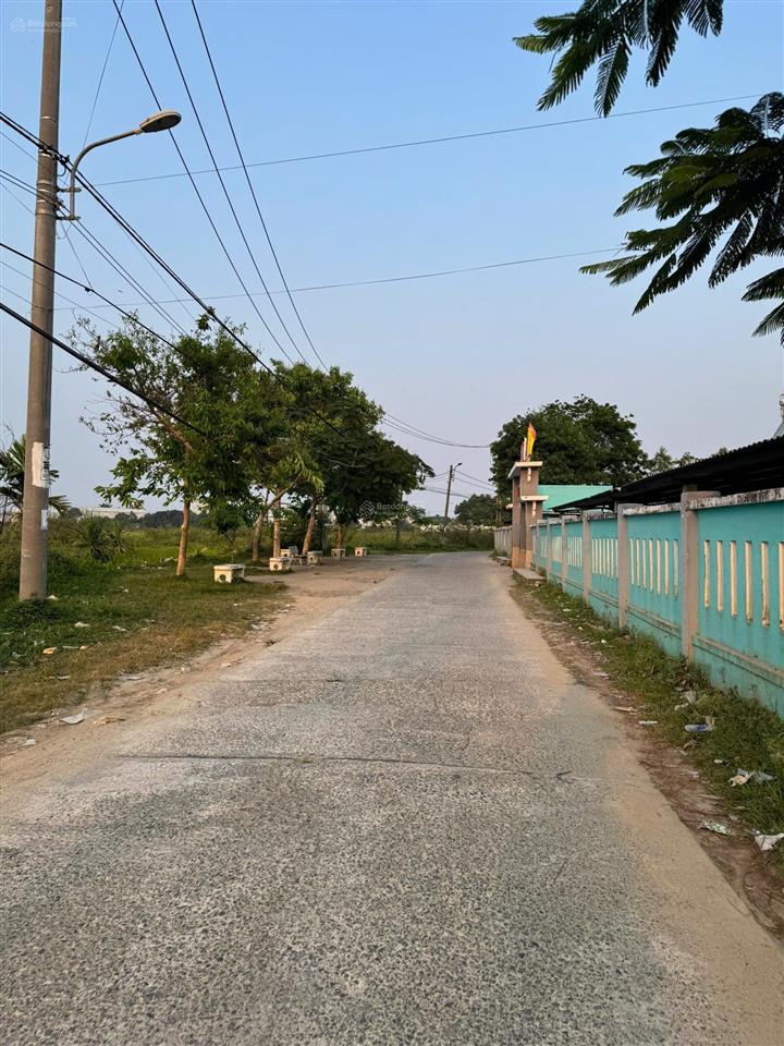 Bán đất bê tông 6m trục thông quang châu  vị trí gần trường tiểu học, gần chợ, dân cư đông đúc