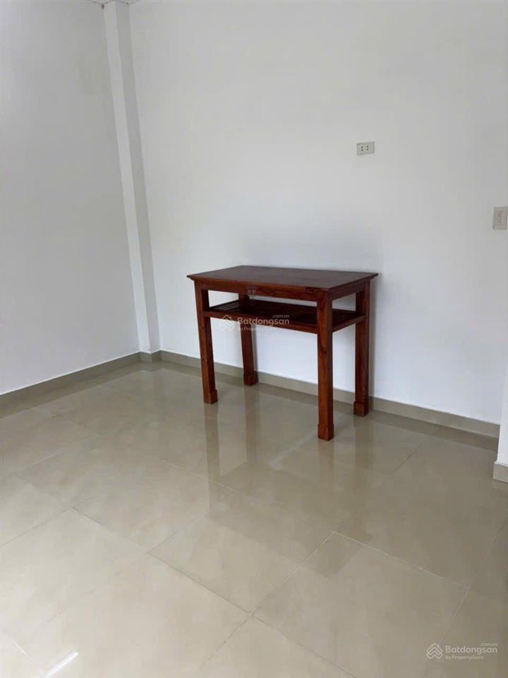 Bán nhà 2 tầng đường bờ đằm 7  khu tdc bến xe đức long  hòa xuân