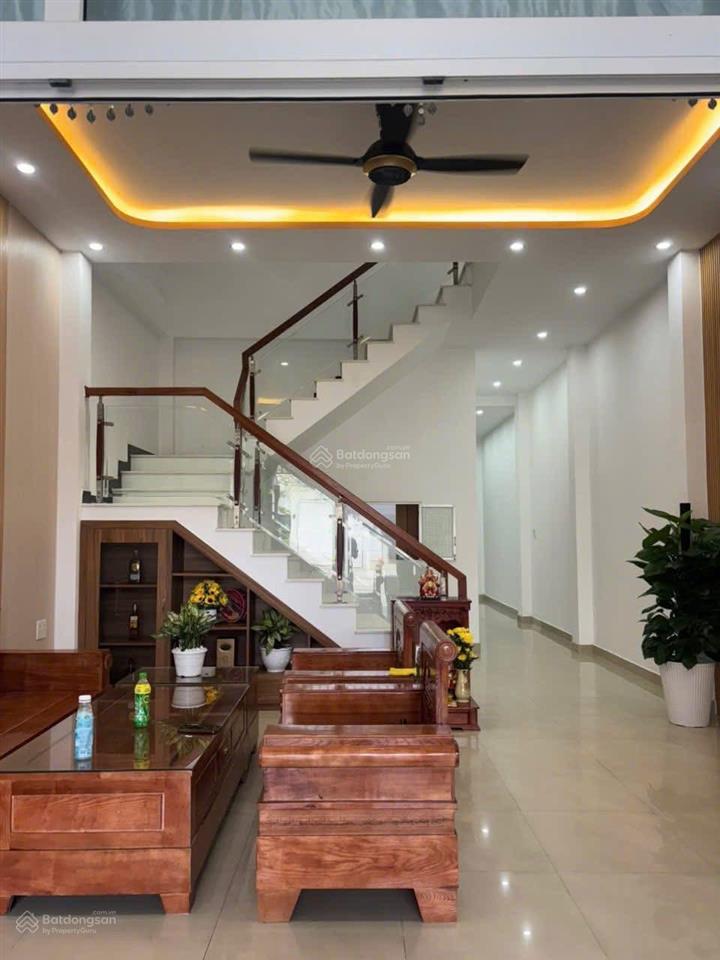 Bán nhà 2 tầng đường bờ đằm 7  khu tdc bến xe đức long  hòa xuân
