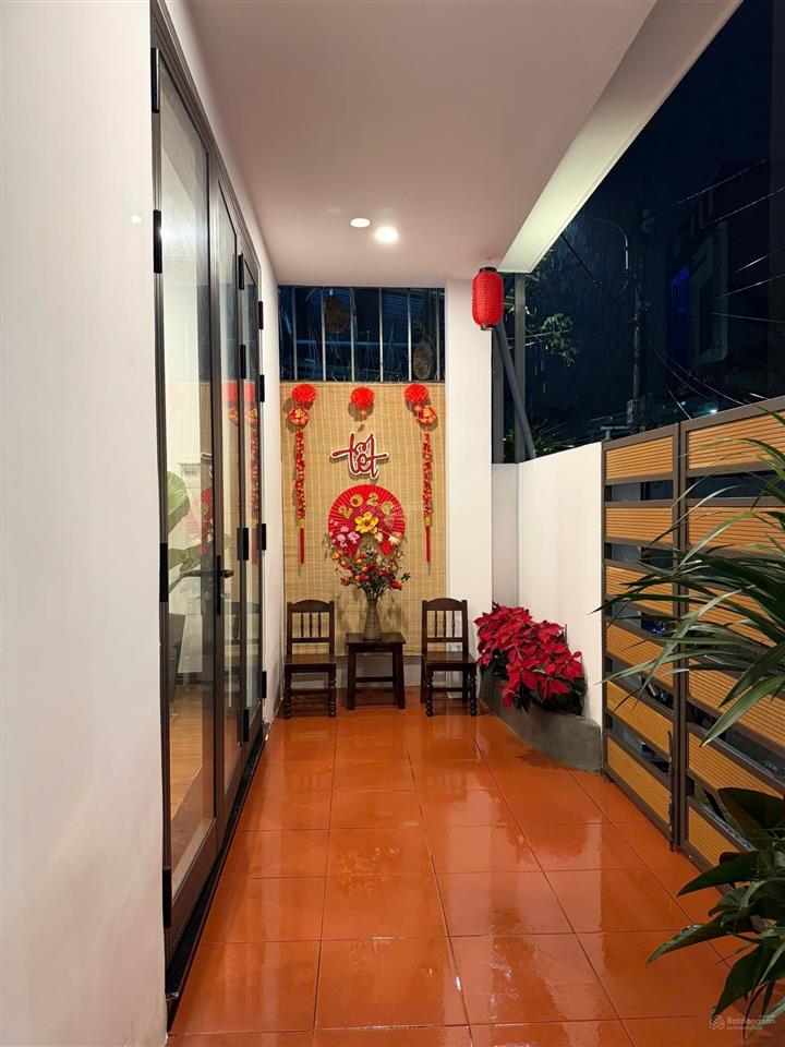 Bán nhà đỗ mê kiên cố sát chợ lệ trạch, ô tô 5m thông thoáng, full nội thất