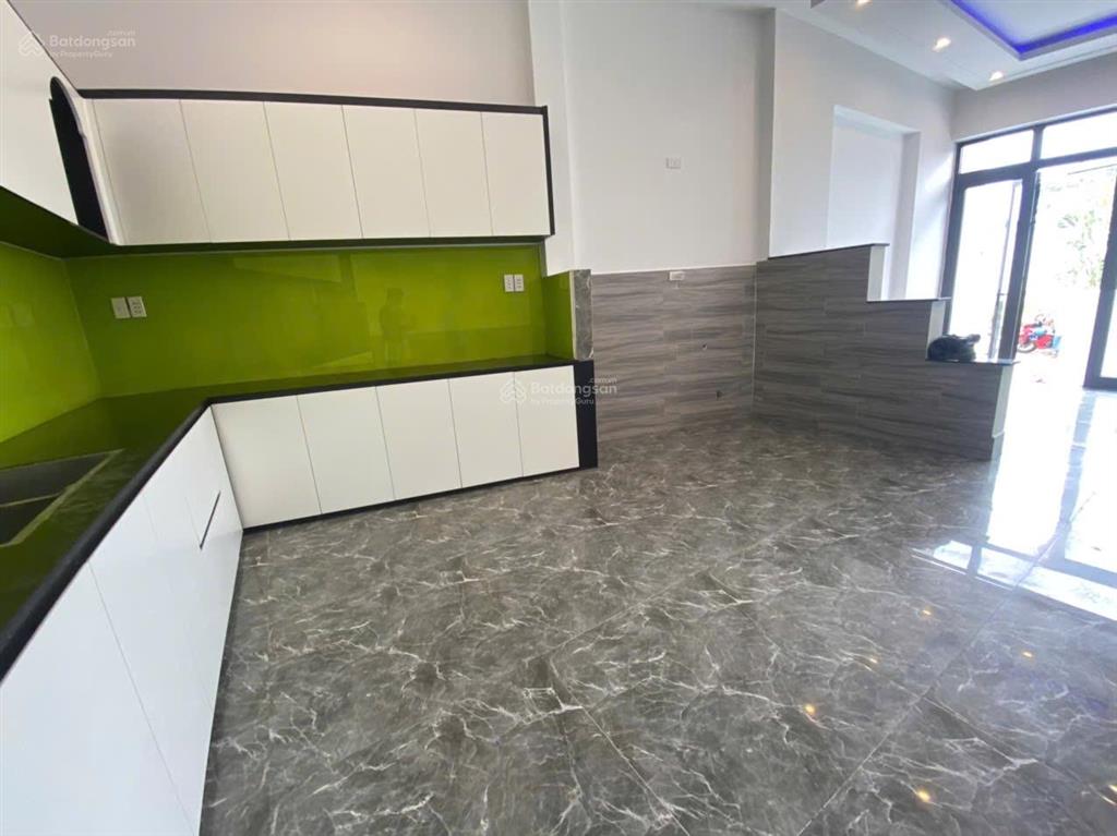 Chủ gửi bán nhà 2 tầng 2 mê kiên cố đường ô tô 6m sát ngã tư đường nhựa la bông  hòa tiến