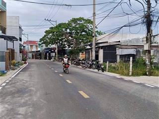 Bán nhà cấp 4 gác lửng thôn lệ sơn 1  hoà tiến gần chợ lệ trạch