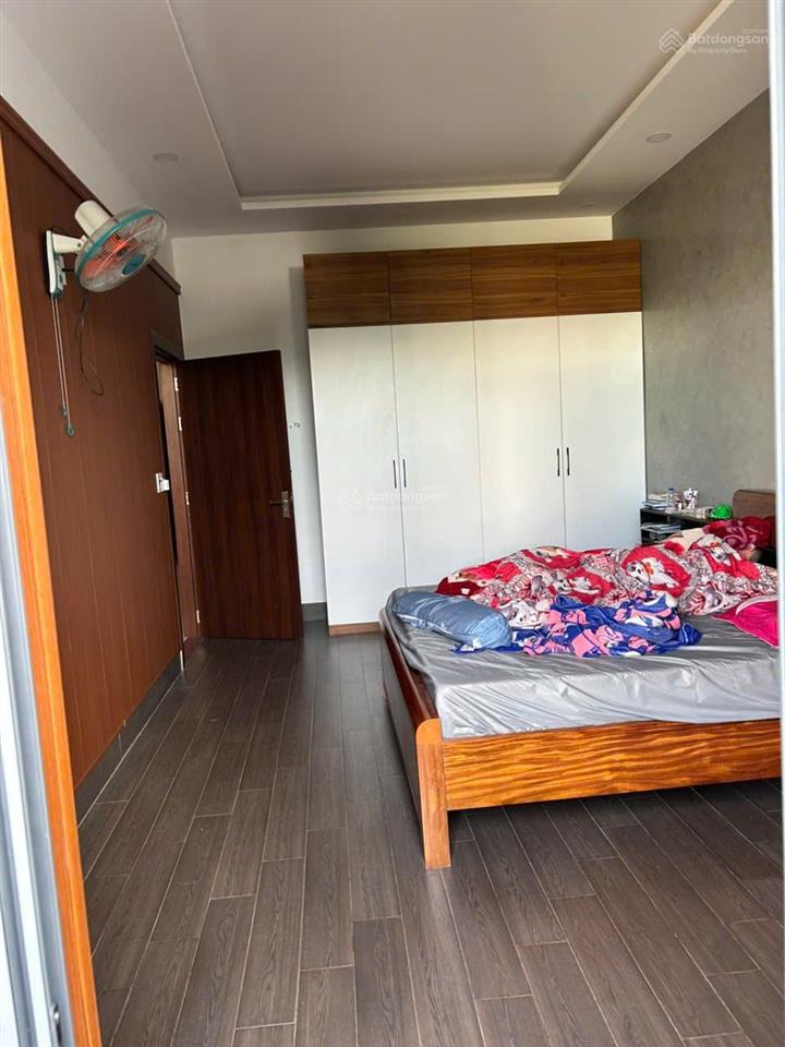 Bán nhà 3 tầng 3 mê full nội thất tái định cư la bông hoà tiến gần đường đt 605 ngay trung tâm