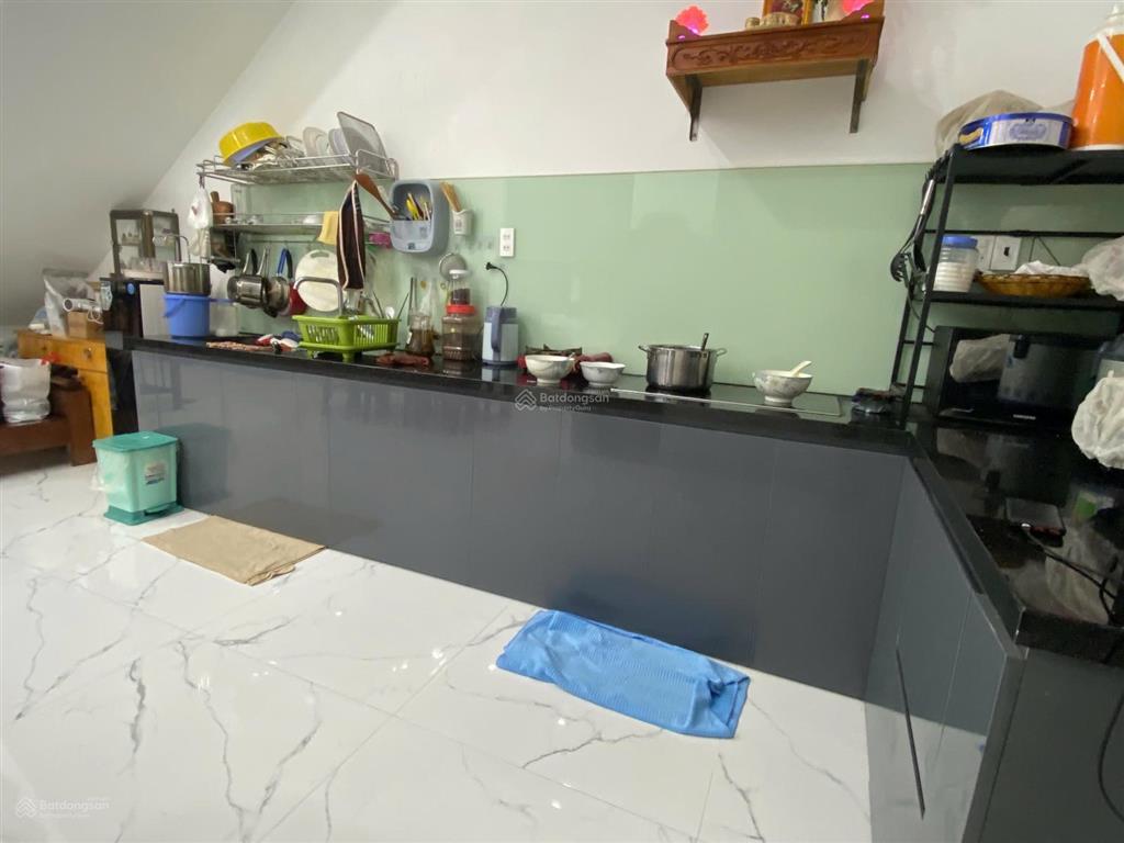 Chủ gửi bán nhà 2 tầng kiên cố hiện đại, full nội thất  ô tô đậu trước nhà hòa châu  hòa xuân mới