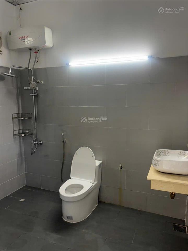Bán nhà biệt thự 2 tầng thôn giáng nam 2  hòa xuân mới, đường ô tô 8m  nhà kiên cố vô ở liền