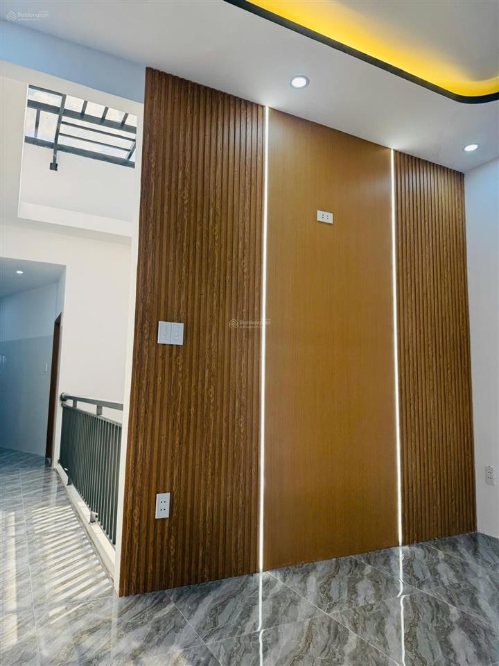 Bán nhà 2 tầng kiên cố, full nội thất hà đông phường điện bàn bắc vô ở liền