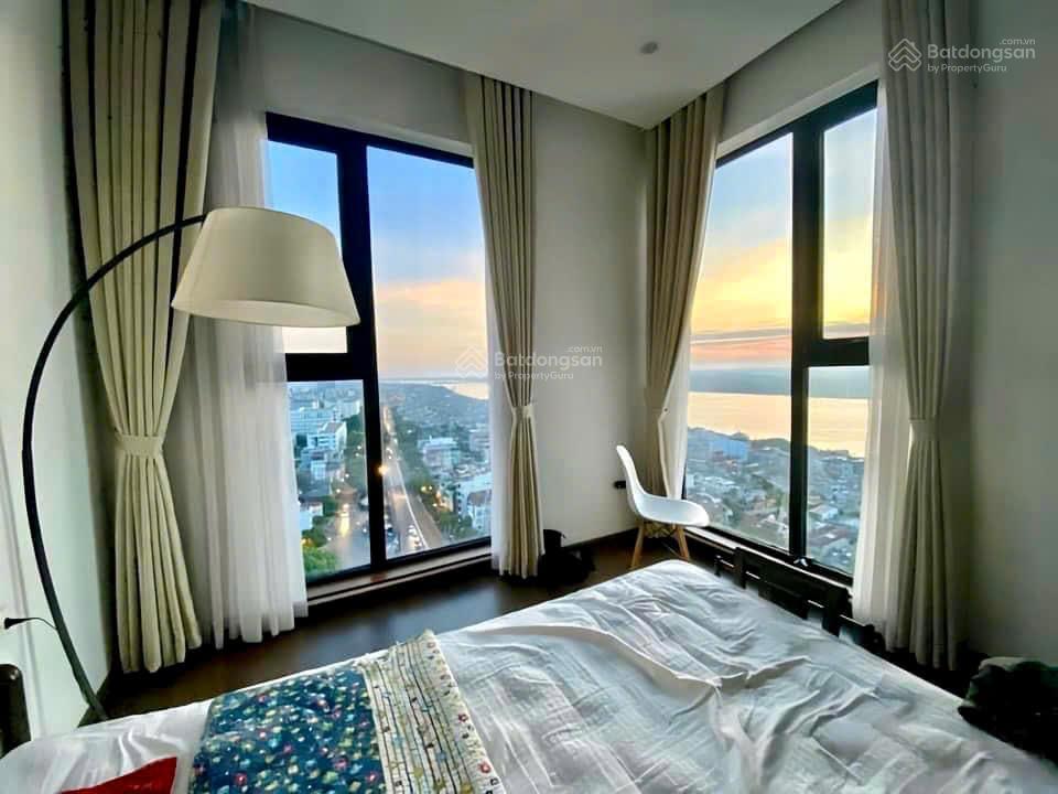 Bán gấp căn góc 3pn 126m2 tầng trung view trực diện sông hồng tại tòa t3 chung cư sun ancora