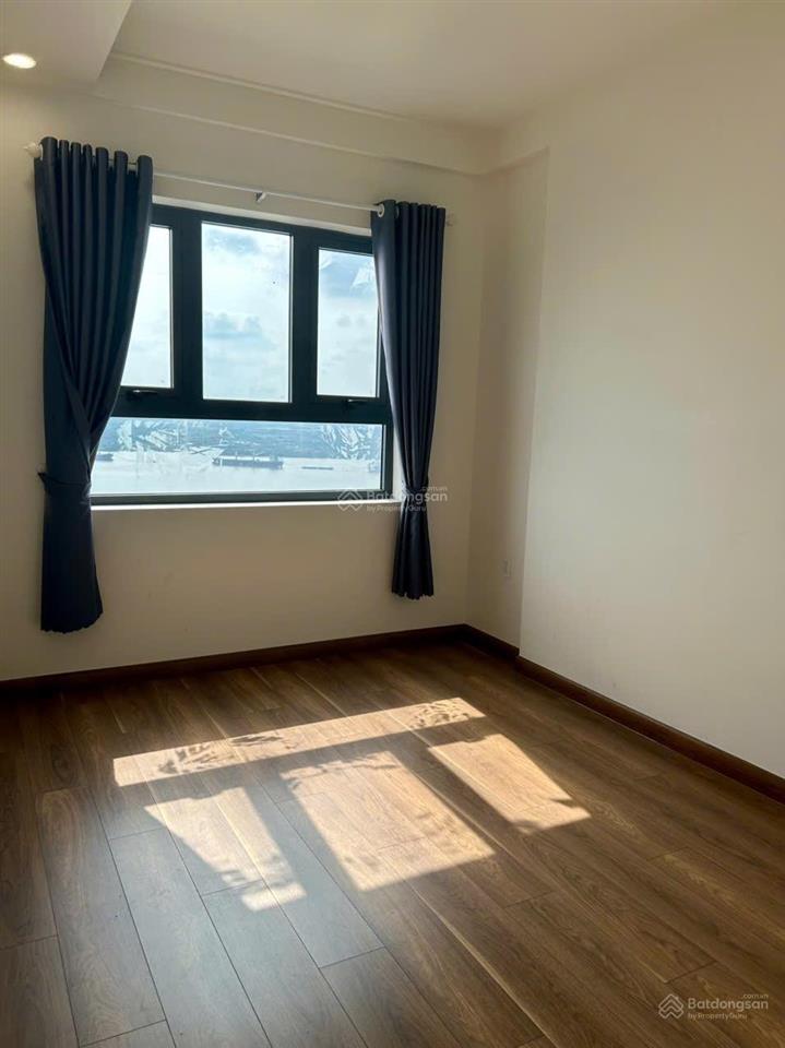 Chủ nhà kẹt bán căn 3pn q7 reveside đào trí q7