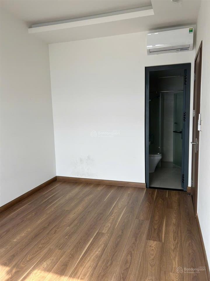 Chủ nhà kẹt bán căn 3pn q7 reveside đào trí q7