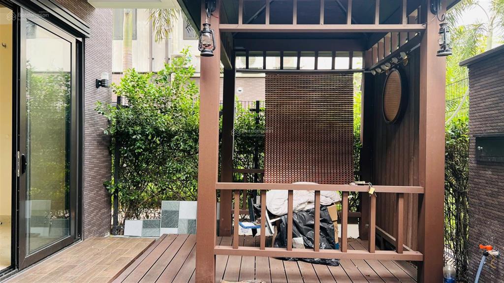 Bán nhà phố góc phố vườn waterpoint bến lức, long an