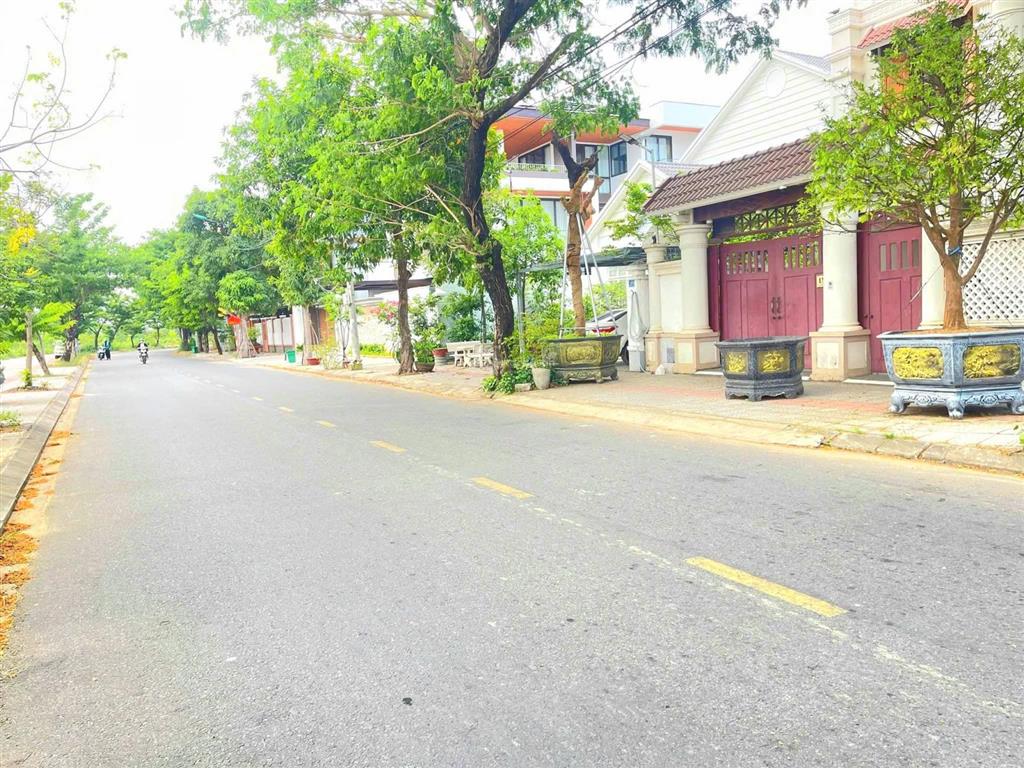 Bán lô đất biệt thự đường tôn thất dương kỵ, đối diện công viên, ngay chân cầu nguyễn tri phương