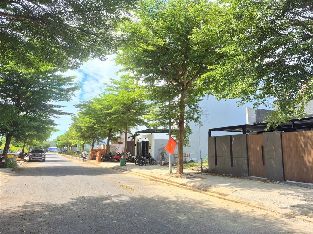 Bán lô đất biệt thự đường đạm phương, sát đường thông minh mạng, vị trí siêu đẹp