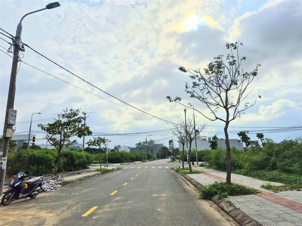 Bán lô đất đường cồn dầu 19, gần ngã tư lê sỹ, nằm trong khu dân cư mới, vị trí đẹp