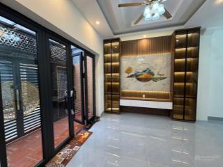 Trương định ngõ thông  ô tô đỗ cửa  tòa dịch vụ 8 phòng  67m chỉ 16.x tỷ