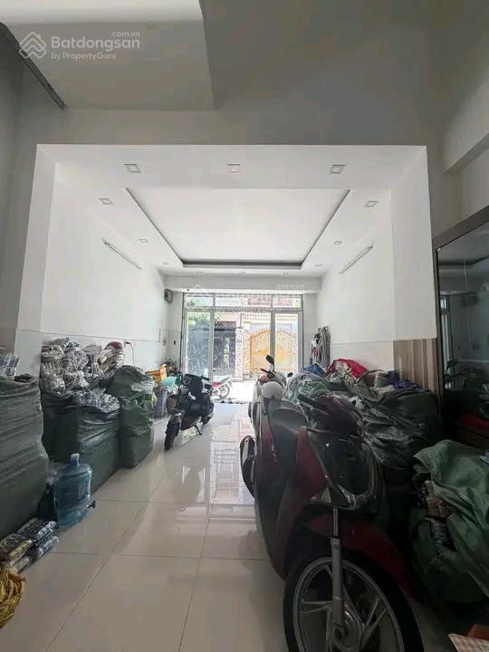 Bán nhà hẻm 6m thoại ngọc hầu, tân phú, dt 4x12m, 2 lầu, khu dân trí, sát ủy ban tân phú