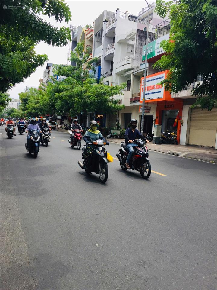 Bán nhà hẻm xe hơi 6m đường tân sơn nhì, q.tân phú, cách mặt tiền chỉ 10m