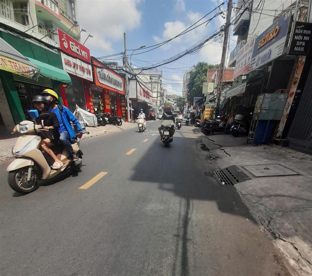Bán nhà mtkd trịnh đình trọng, quận tân phú, dt 4x15m, 1 lầu, giáp q.11