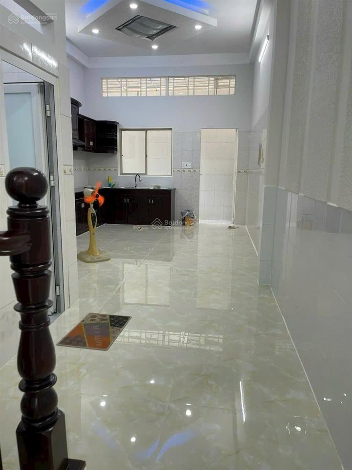 Bán nhà hẻm xe hơi 6m đường kênh tân hóa, p.hòa thạnh, q.tân phú, dt 4x20m, 1 lầu, gần cv đầm sen