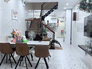 Bán nhà tặng nội thất khu cư xá đồng tiến q10 dt( 3.6 x 16m) giá 12 tỷ tl