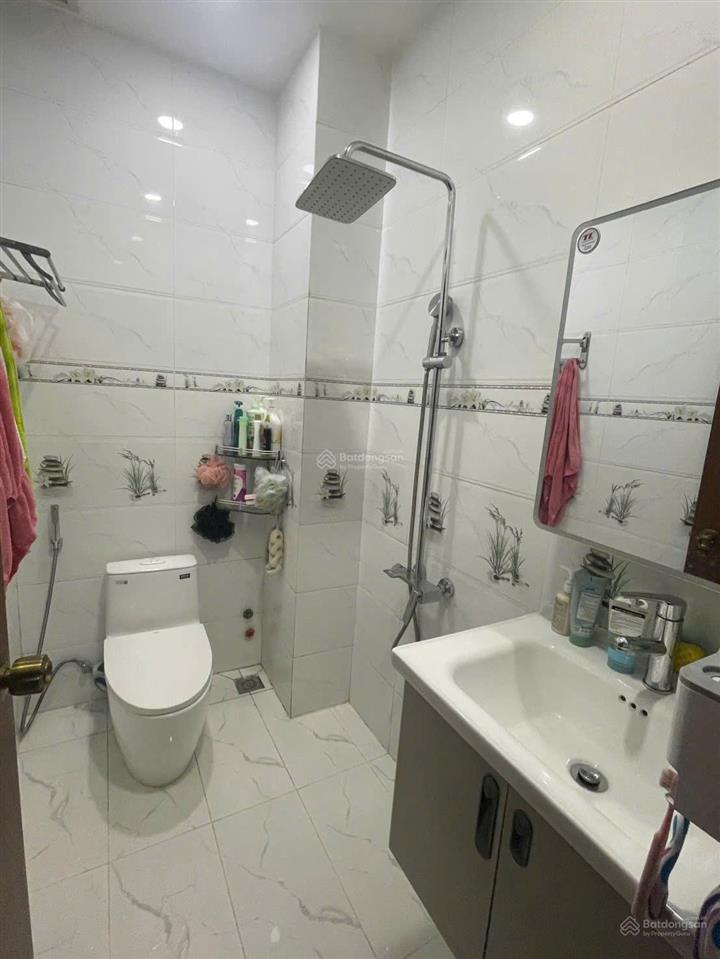 Bán nhà mt bình thới quận 11 dt( 3.8 x 14m) giá 16 tỷ