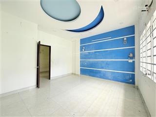 Chỉ hơn 7 tỷ  khu vip  đh ngoại thương  ngay d5  64m2  2 tầng btct  8.5x6m