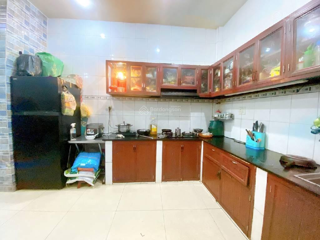 Bán nhà hoà bình hxh93m23tầngsát mặt tiềnngay đầm sen nhỉnh 10tỷ