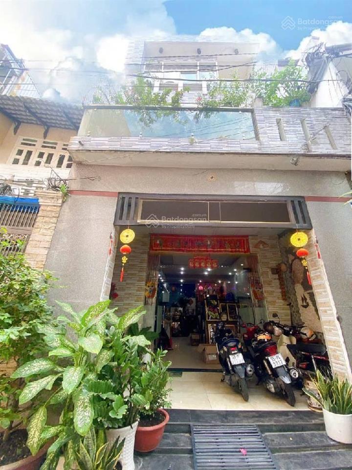 Bán nhà hoà bình hxh93m23tầngsát mặt tiềnngay đầm sen nhỉnh 10tỷ