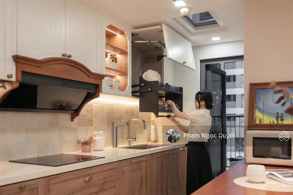 Chính chủ bán căn 105m2, 3pn + 2wc tầng trung full nt đẹp giá 13,7 tỷ cc brg the diamond residence