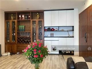 Chính chủ bán căn 70m2 2pn 2wc + full nt giá 8 tỷ chung cư hà nội center point