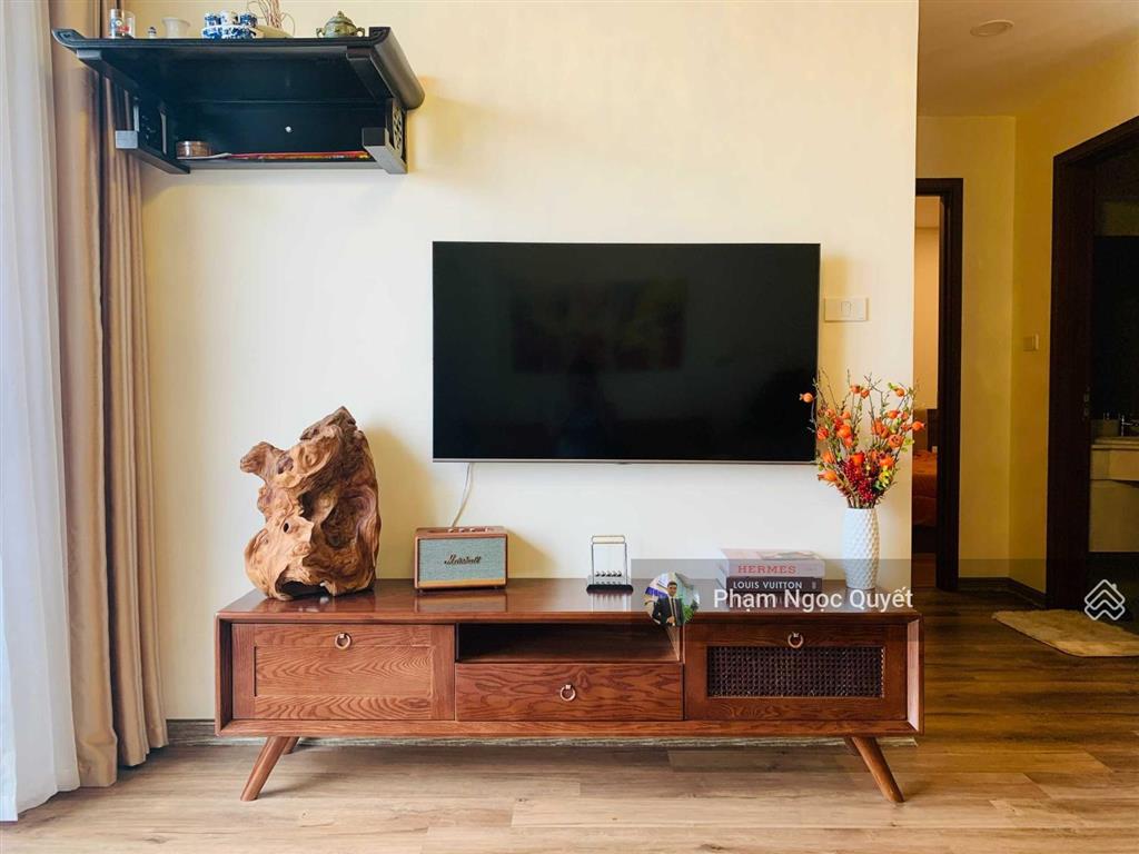 (giá thật) chính chủ bán căn 70m2 2pn + 2wc tầng trung bc đông nam giá 8,2 tỷ cc hn center point