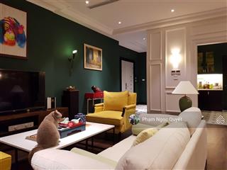 ( giá thật ) chính chủ bán căn góc 181m2 3 phòng ngủ + 3 vệ sinh tầng đẹp cc royal city