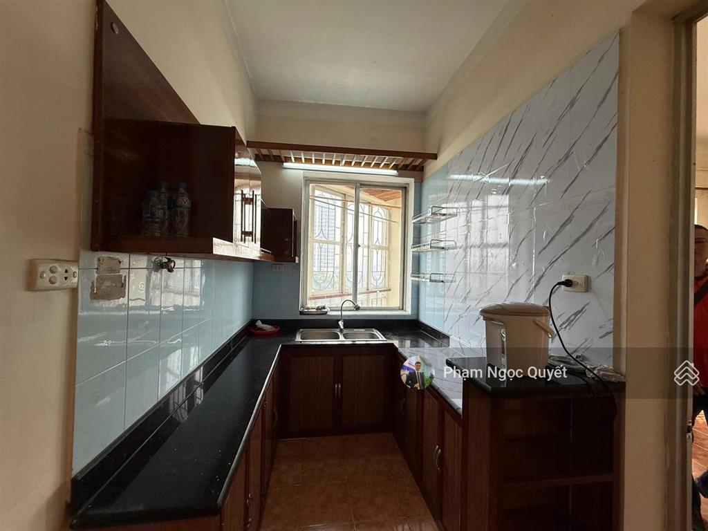 Bán căn hộ chung cư tại kđt định công 60,7m2 2pn + 1wc (sửa được 2wc) giá 4,2 tỷ nơ 14