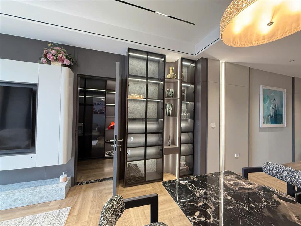 Chính chủ bán căn 105m2, 3pn + 2wc tầng trung full nt đẹp giá 13,2 tỷ cc brg the diamond residence