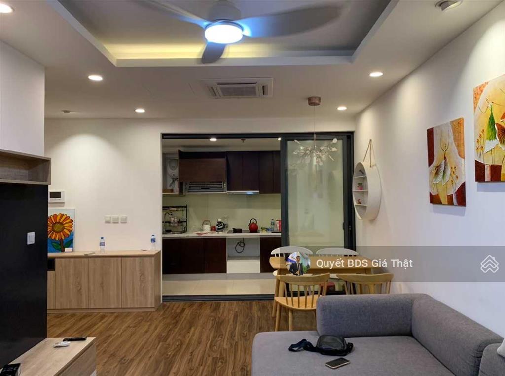 Giá thật chính chủ bán căn 83m2, 2pn bc đông nam full nội thất giá 8,35 tỷ cc the golden palm