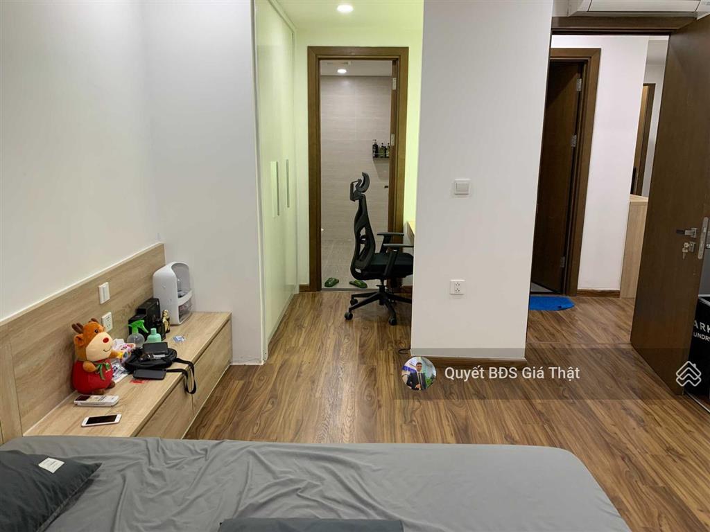 Giá thật chính chủ bán căn 83m2, 2pn bc đông nam full nội thất giá 8,35 tỷ cc the golden palm