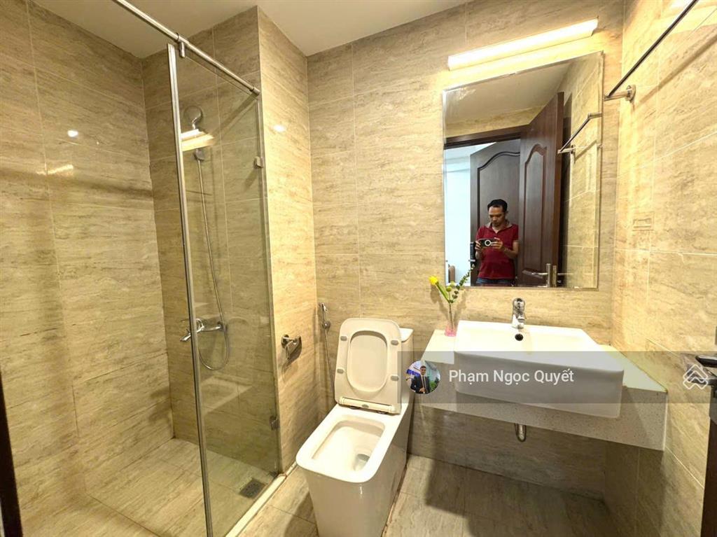 Giá thật  chính chủ bán căn 70m2, 2pn 2wc full nội thất 5,8 tỷ chung cư roman plaza