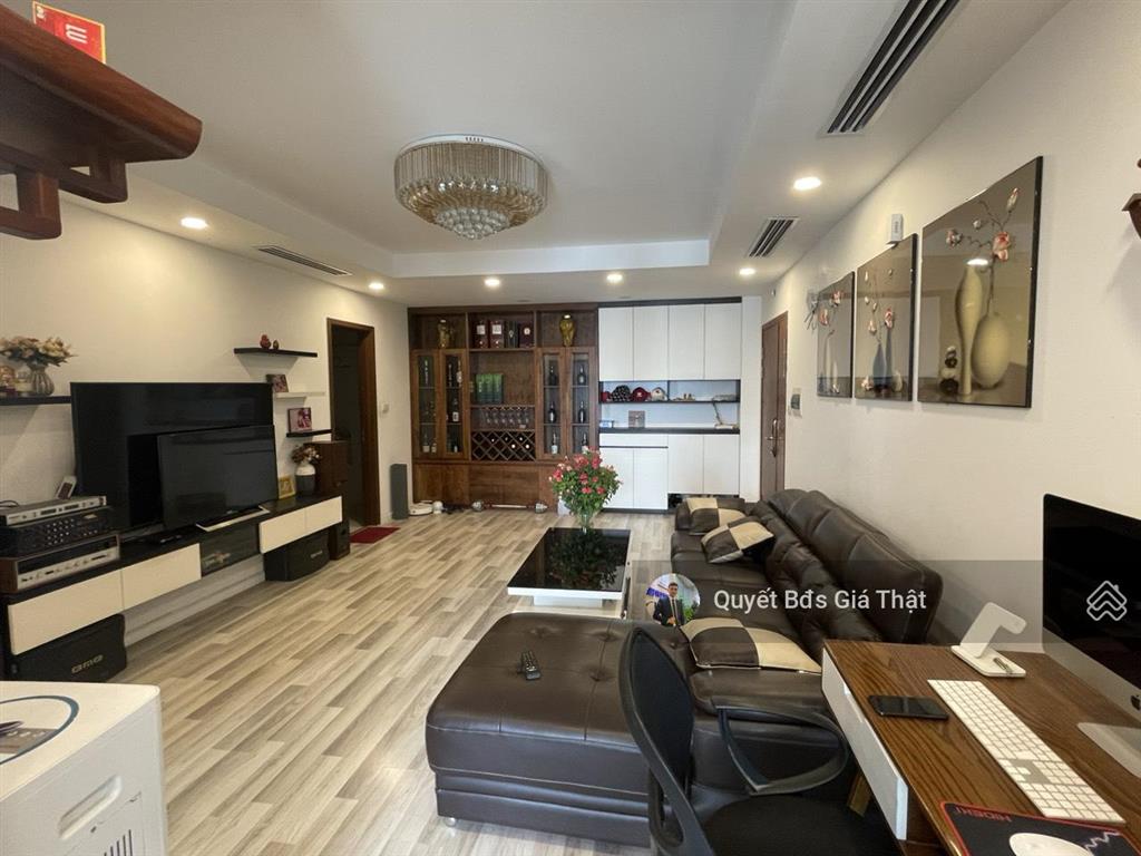 (giá thật) chính chủ bán căn 63m2 2pn + 2wc tầng trung giá 7,6 tỷ cc hà nội center point