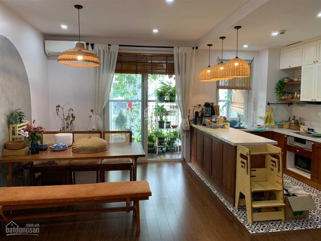 Chính chủ bán căn 92m2, 3pn 2wc tầng trung + full nt giá 10 tỷ chung cư 90 nguyễn tuân
